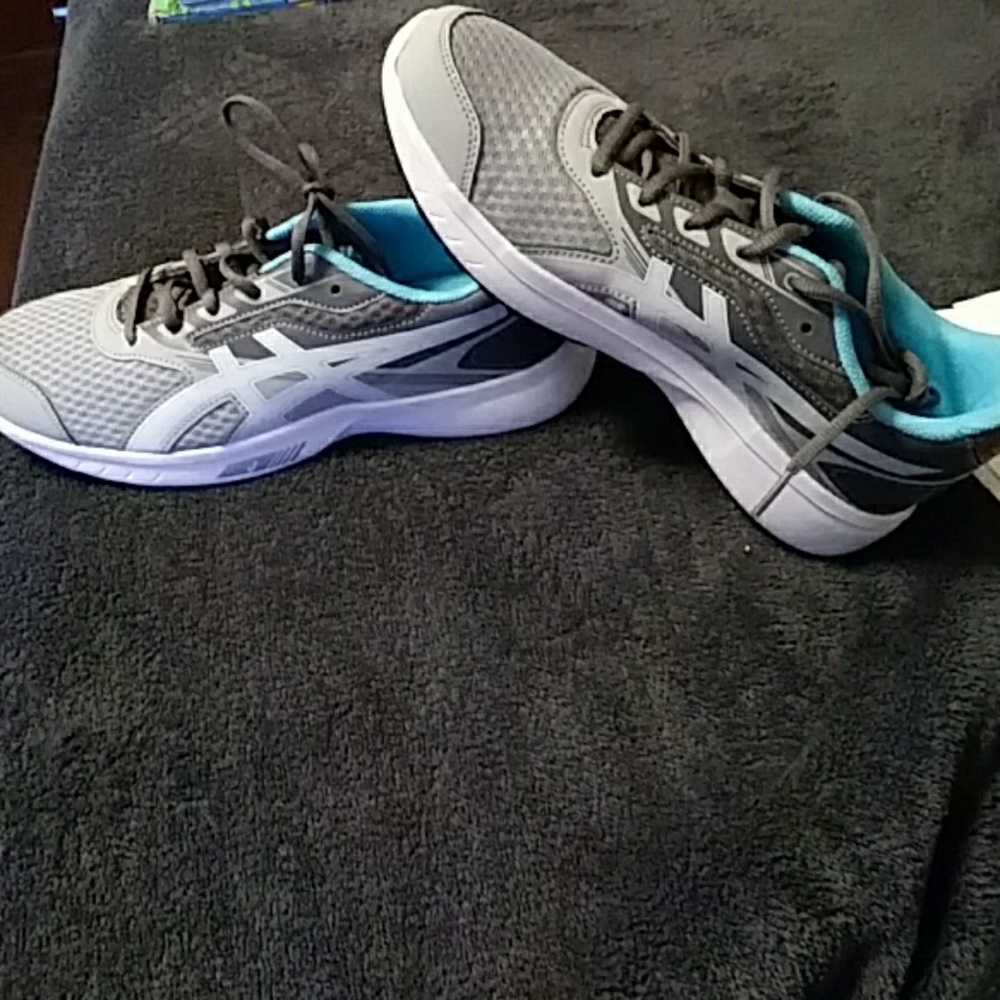 Ladies shoes
